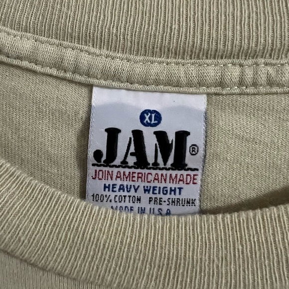 Vintage Single Stitch Graphic Tee. Graphics: Horse Entitled: “Sun Of Happiness“ - Picture 4 of 5